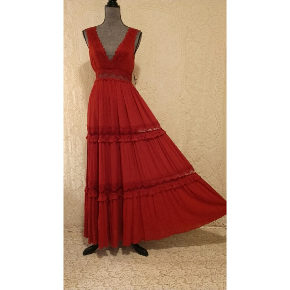 Forever 21 Lace Maxi Dress